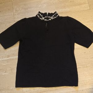 Carmen Marc Valvo Black Pearl Accent Mock Neck Short Sleeve Sweater Top